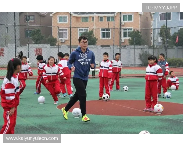 如何利用体育游戏滚雪球教学法激发学生运动兴趣与团队合作能力